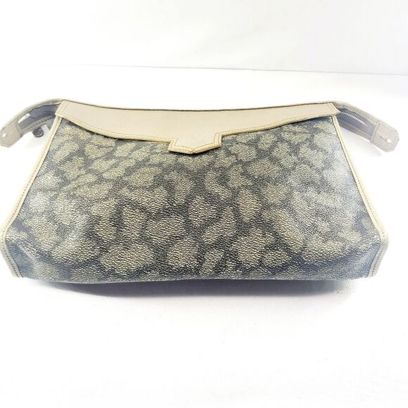 Yves Saint Laurent Leather Clutch Bag - Picture 5 of 6